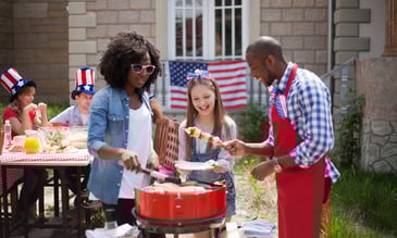 Family_grilling_out_for_4th_of_July