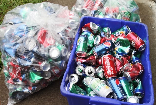 collection_of_cans