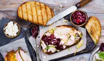 Thanksgiving_leftover_sandwich