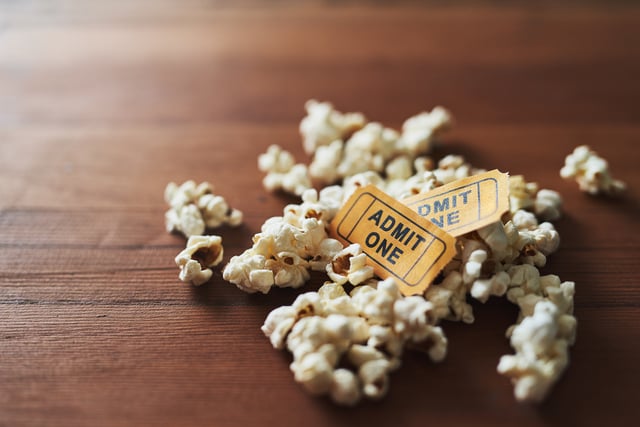 Movie_theater_popcorn_and_tickets